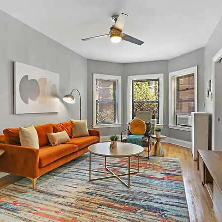 Homey 2Br Unit In Boystown, Steps From Everything - Stratford 2N 3N Rep